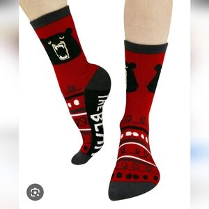 NWT Don't Wake The Bear Lazy One socks